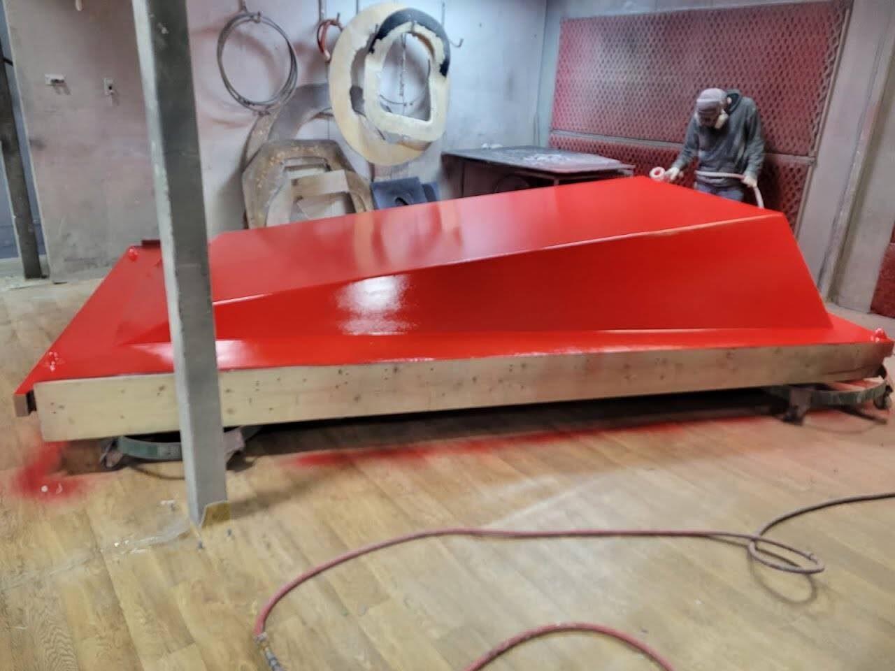 The cap plug in gloss red gel coat
