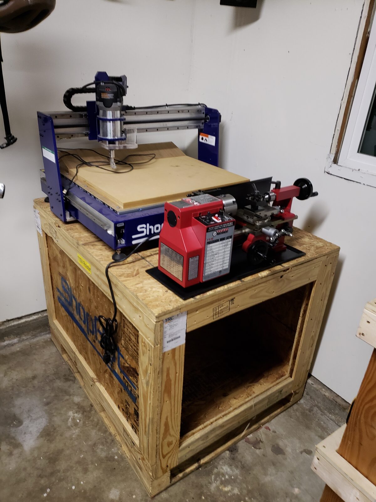Lee's home shop — CNC router and lathe