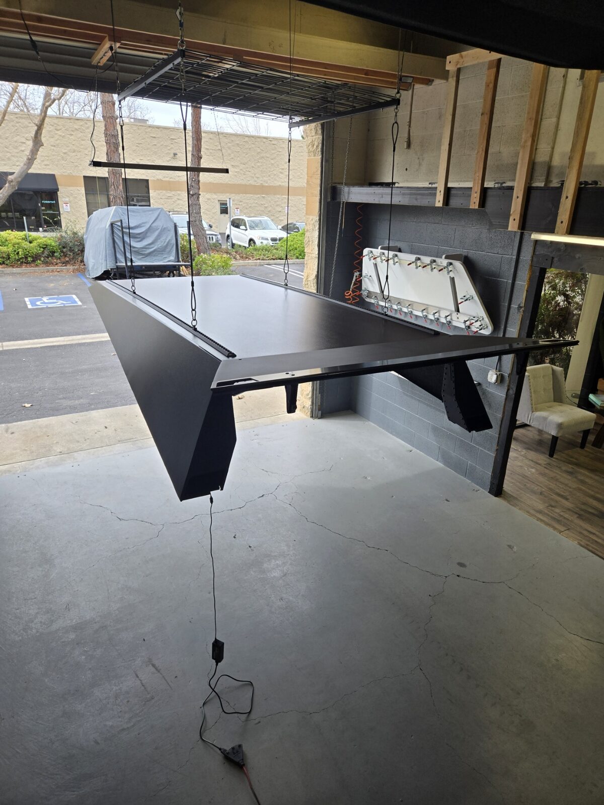 Finished cap, hatch open at the door